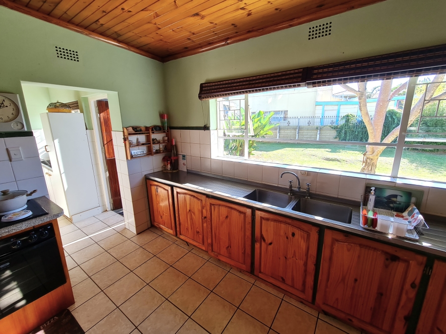 4 Bedroom Property for Sale in C Place Eastern Cape